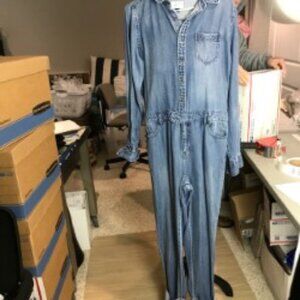 Women's Universal Threads Blue Denim Chambray Jumpsuit Size 4